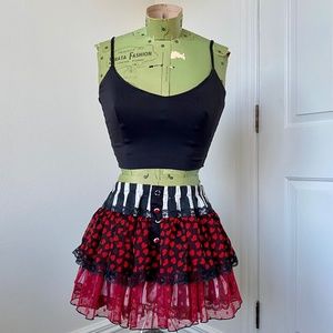 Truelove poker skirt size S/m